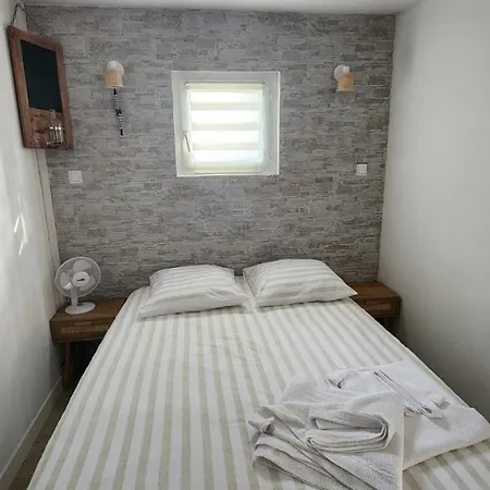 Le Cabanon Дом отдыха Виас