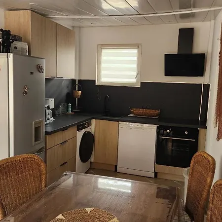 Le Cabanon * Виас