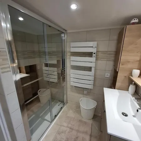Le Cabanon *